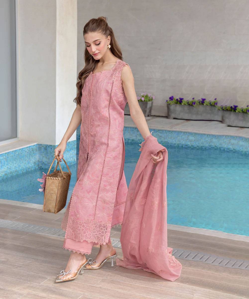 Rang-Rasiya-2 Rang-Rasiya-2-4