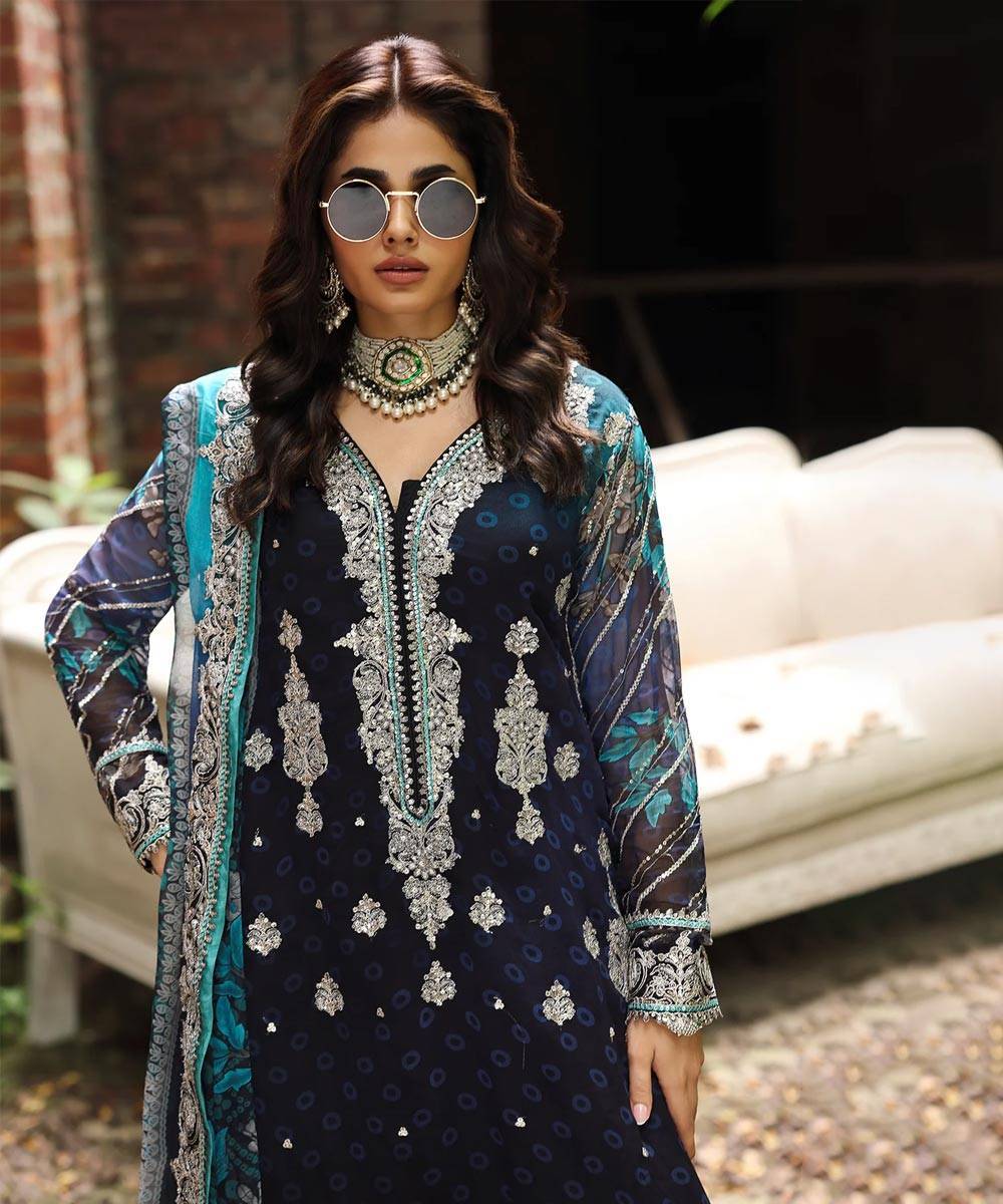 Charizma-1 Charizma-3