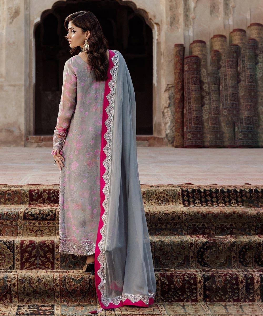 Charizma-1 Charizma-4