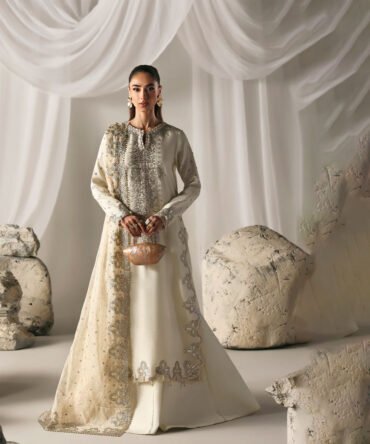 Emaan-Adeel-8