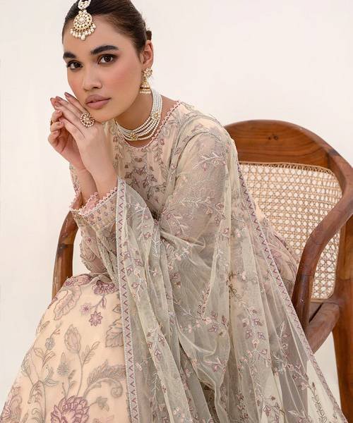 Nazneen-1-7