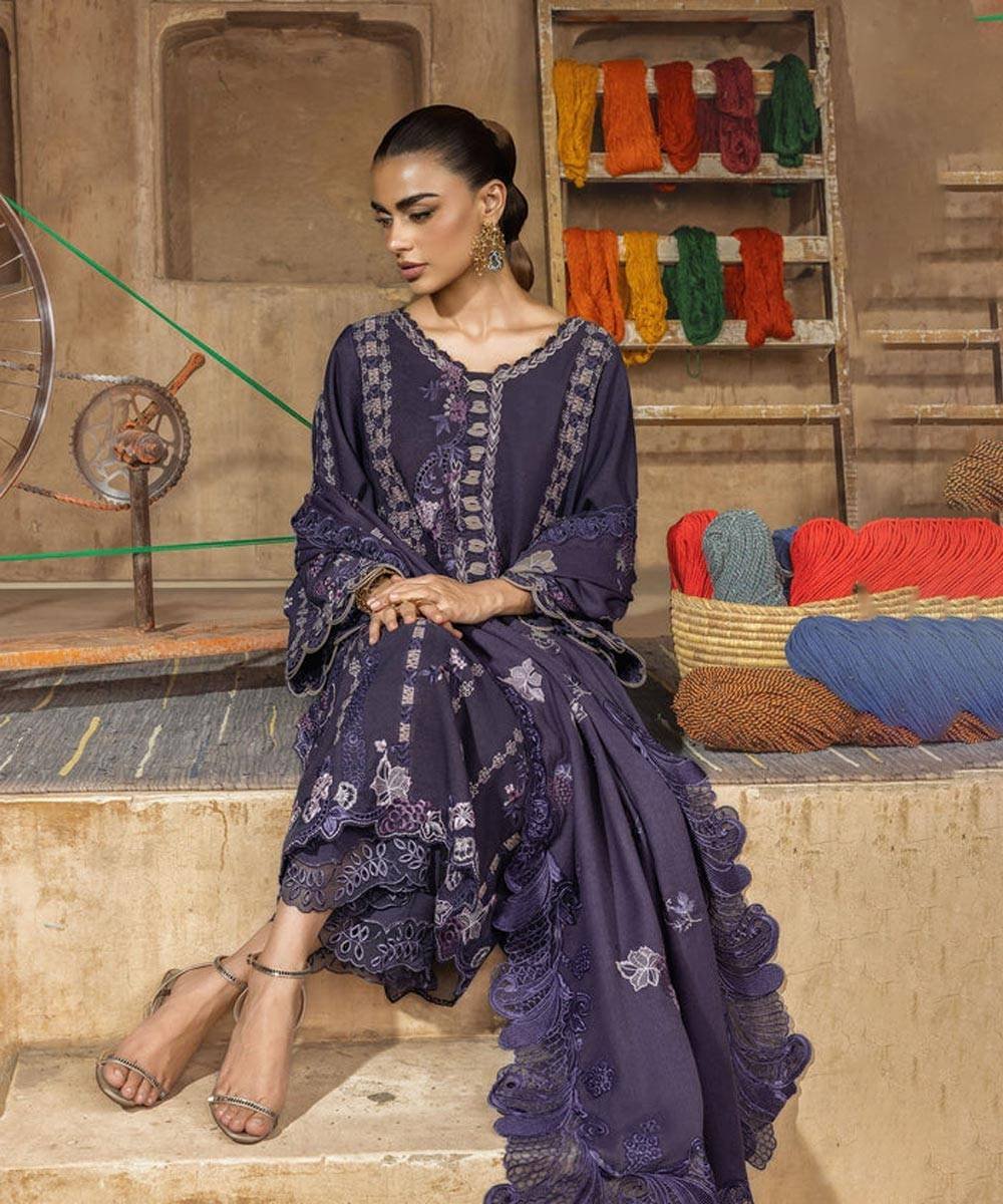 Saira-Shakira-3