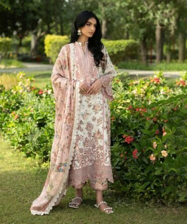Zainab-Chottani-15