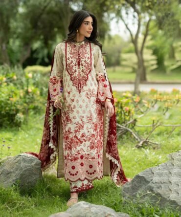 Zainab-Chottani-17