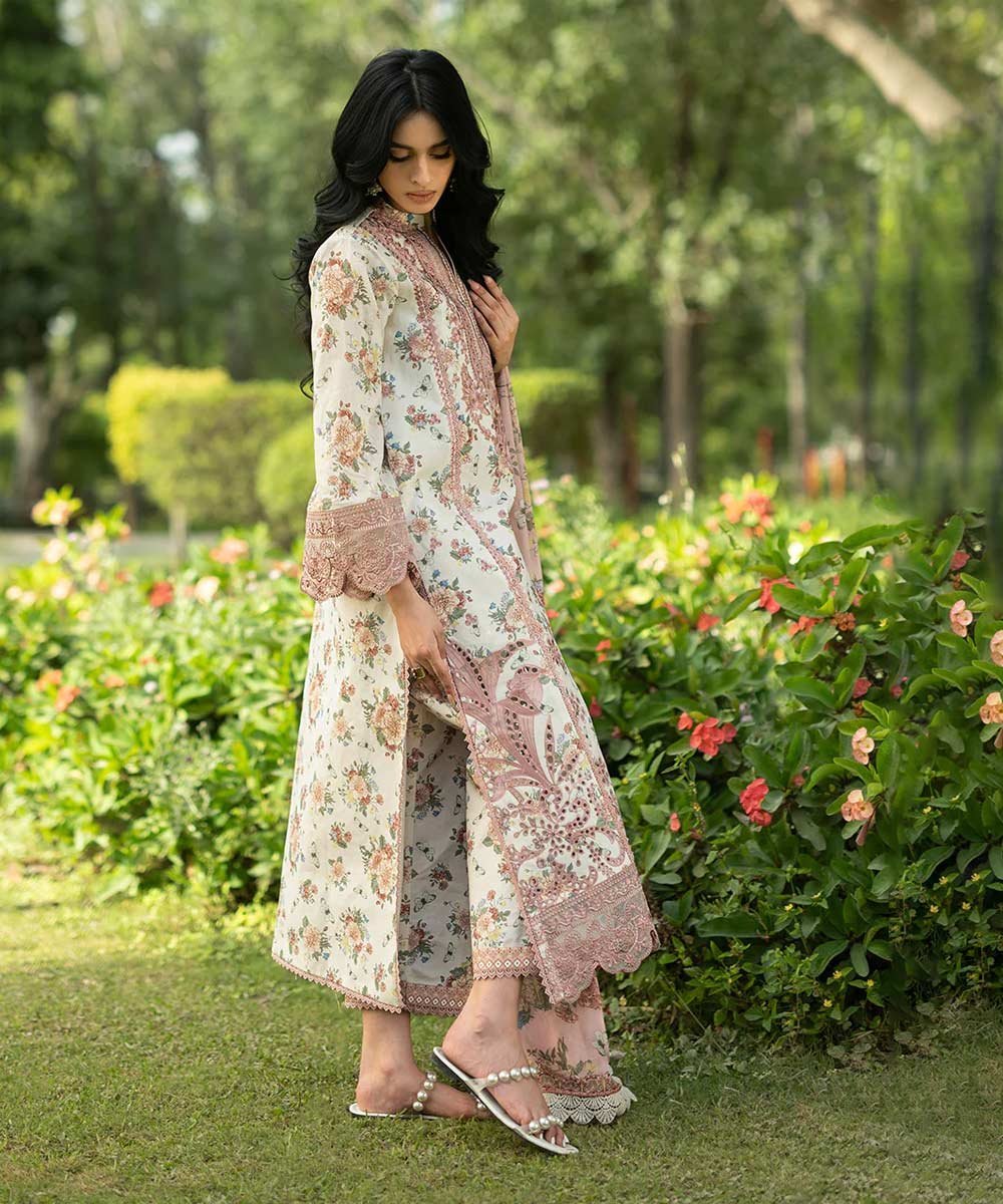 Zainab-Chottani-15