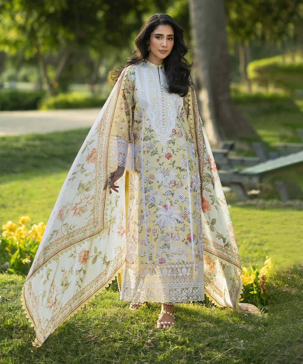 Zainab-Chottani-13